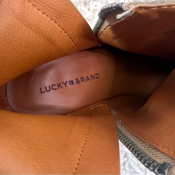 Lucky Brand Womens Walba Taupe Suede Block Heel Ankle Boots - Picture 7 of 9